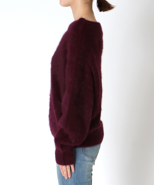 Jines（ジネス）の「フォックスカシミヤ オフショルダープルオーバー（ニット/セーター・レディース・ブルー/アイボリー/ワイン/ピンク・38）」の21枚目の写真