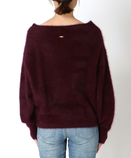 Jines（ジネス）の「フォックスカシミヤ オフショルダープルオーバー（ニット/セーター・レディース・ブルー/アイボリー/ワイン/ピンク・38）」の22枚目の写真
