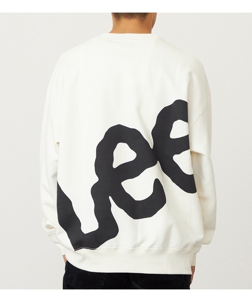 Lee(リー)の「バックビッグロゴスウェット【アウトレット店舗・WEB限定】(スウェット・メンズ・レッド/グリーン/アイボリー/チャコール・SMALL/MEDIUM/LARGE/X-LARGE)」の2枚目の写真