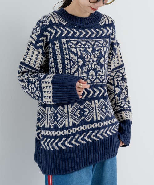 refinedworks（リファインドワークス）の「【refinedworks】存在感抜群の バンダナ柄ニット（ニット/セーター・レディース・ブラック/ネイビー・FREE）」の3枚目の写真