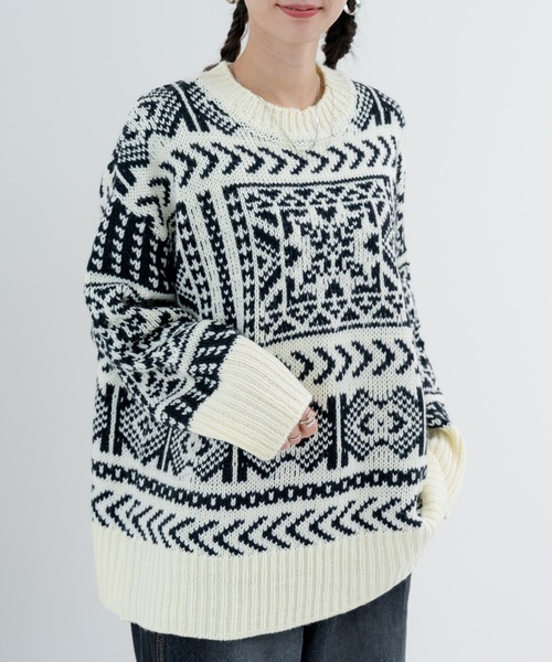 refinedworks（リファインドワークス）の「【refinedworks】存在感抜群の バンダナ柄ニット（ニット/セーター・レディース・ブラック/ネイビー・FREE）」の7枚目の写真