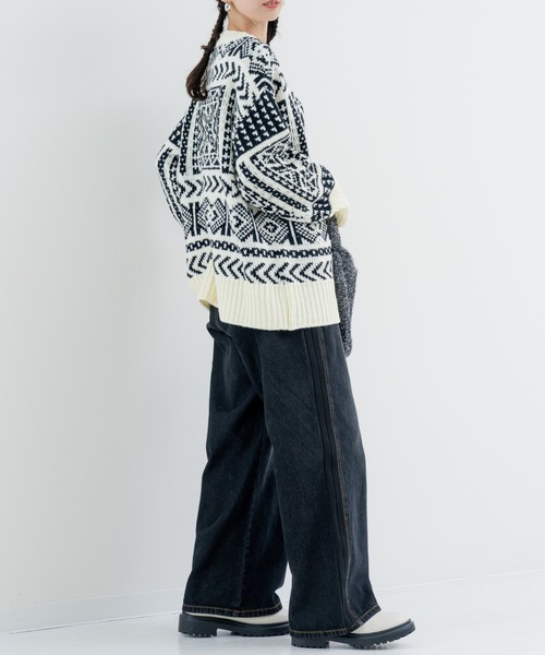 refinedworks（リファインドワークス）の「【refinedworks】存在感抜群の バンダナ柄ニット（ニット/セーター・レディース・ブラック/ネイビー・FREE）」の22枚目の写真