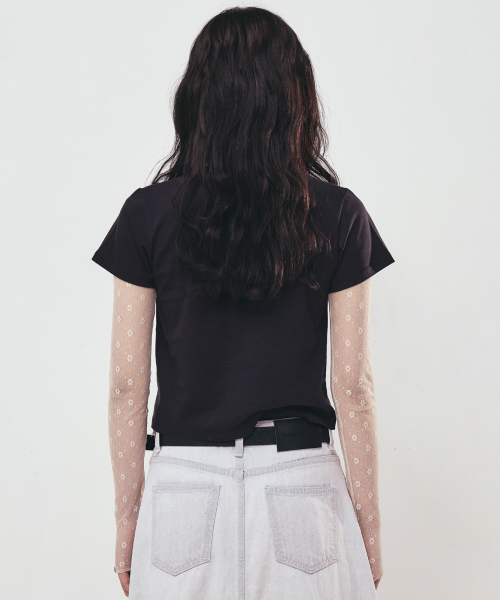 NICK&NICOLE(ニックアンドニコール)の「ROSE SIGNATURE CROP TOP_BLACK GREEN(Tシャツ/カットソー・レディース・その他・FREE)」の3枚目の写真