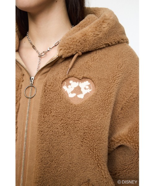 Disney SERIES CREATED by MUS(ディズニーシリーズクリエイテッドバイエムユーエス)の「MD KISSING BOA HOODIE ジャケット(その他アウター・レディース・オフホワイト/ベージュ/ブラック・FREE)」の4枚目の写真