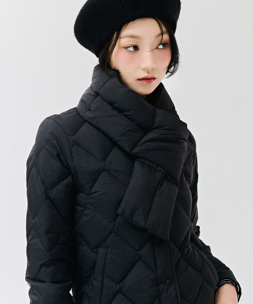 CHASECULT(チェイスカルト)の「女性 軽量ダウンキルティングジャケット-DFZG4751C03(ダウンジャケット/コート・レディース・ブラック・90/100/85/95)」の2枚目の写真