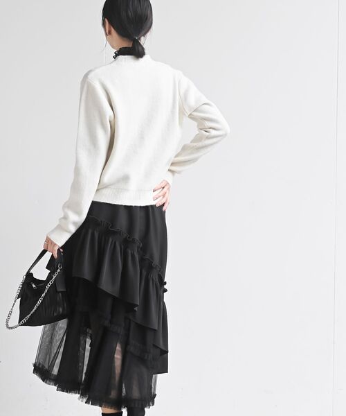 rps（アールピーエス）の「パールフラワーモチーフニットカーディガン（カーディガン/ボレロ・レディース・ブラック/アイボリー/杢グレー・フリー）」の5枚目の写真