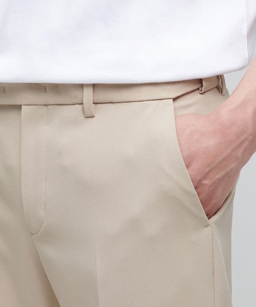 MUSINSA STANDARD（ムシンサスタンダード）の「軽量セミワイド隠しバンディングスラックス[ベージュ]（スラックス・メンズ・その他・42/26/27/28）」の4枚目の写真