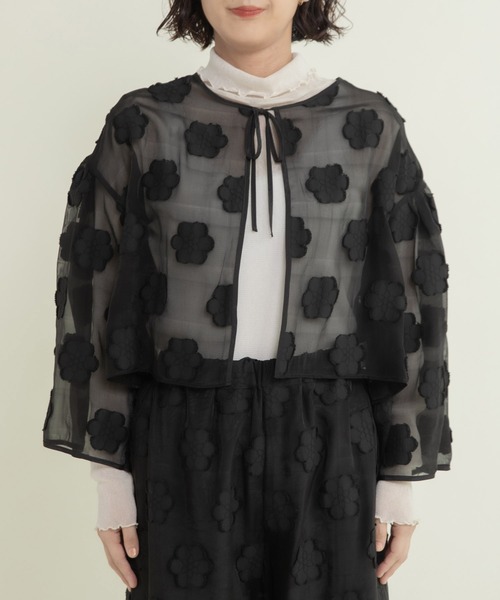 Dot＆Stripes CHILD WOMAN（ドットアンドストライプス　チャイルドウーマン）の「シアーフラワーカットジャカード はおりショートブラウス(セットアップ対応)（シャツ/ブラウス・レディース・ブラック・FREE）」の19枚目の写真