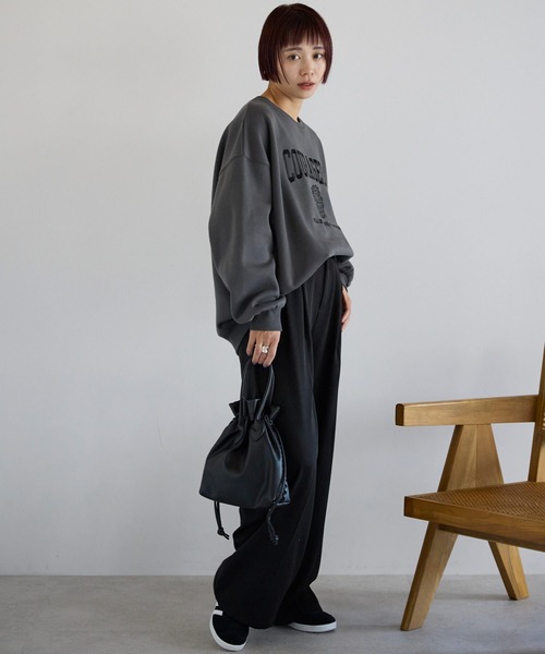 pocket（ポケット）の「カレッジロゴ刺繍プルオーバー（スウェット・レディース・ライトグレー/チャコールグレー・FREE）」の13枚目の写真