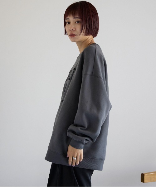 pocket（ポケット）の「カレッジロゴ刺繍プルオーバー（スウェット・レディース・ライトグレー/チャコールグレー・FREE）」の17枚目の写真