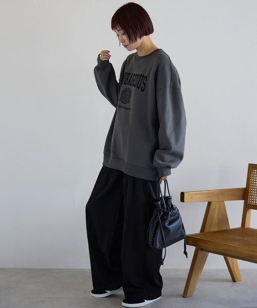 pocket（ポケット）の「カレッジロゴ刺繍プルオーバー（スウェット・レディース・ライトグレー/チャコールグレー・FREE）」の19枚目の写真