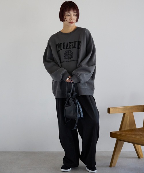 pocket（ポケット）の「カレッジロゴ刺繍プルオーバー（スウェット・レディース・ライトグレー/チャコールグレー・FREE）」の20枚目の写真