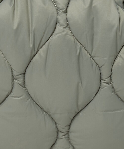 TAION（タイオン）の「＜TAION＞ソフトシェル  ダウン ショルダーバッグ（ショルダーバッグ・メンズ・ブラック/オフホワイト/ケリーグリーン・FREE）」の21枚目の写真