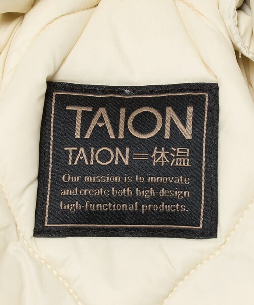 TAION（タイオン）の「＜TAION＞ソフトシェル  ダウン ショルダーバッグ（ショルダーバッグ・メンズ・ブラック/オフホワイト/ケリーグリーン・FREE）」の4枚目の写真