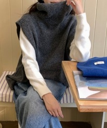 タートルネックニットベスト
