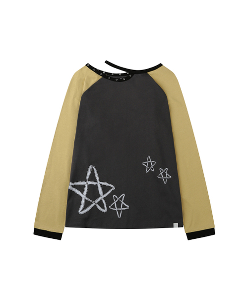 TUOMIO（トゥオミオ）の「CUT-OUT STAR LONG SLEEVES [CHARCOAL]（Tシャツ/カットソー・レディース・その他・1/2）」の2枚目の写真