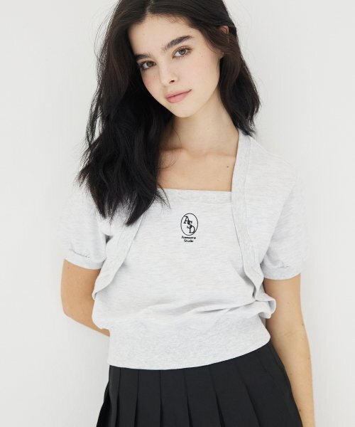 AWESOME STUDIO（オーサムスタジオ）の「半袖ボレロレイヤードスウェットシャツホワイトグレー（Tシャツ/カットソー・レディース・その他・FREE）」の4枚目の写真
