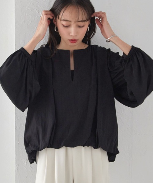 RANAN(ラナン)の「2WAYギャザーバルーンブラウス(シャツ/ブラウス・レディース・アイボリー/ブラック・L/LL/M)」の2枚目の写真