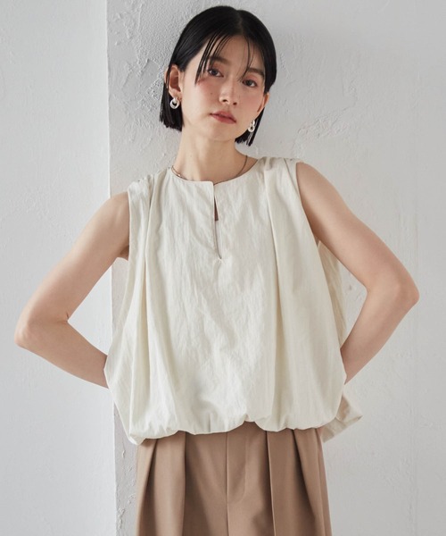 RANAN(ラナン)の「2WAYギャザーバルーンブラウス(シャツ/ブラウス・レディース・アイボリー/ブラック・L/LL/M)」の3枚目の写真