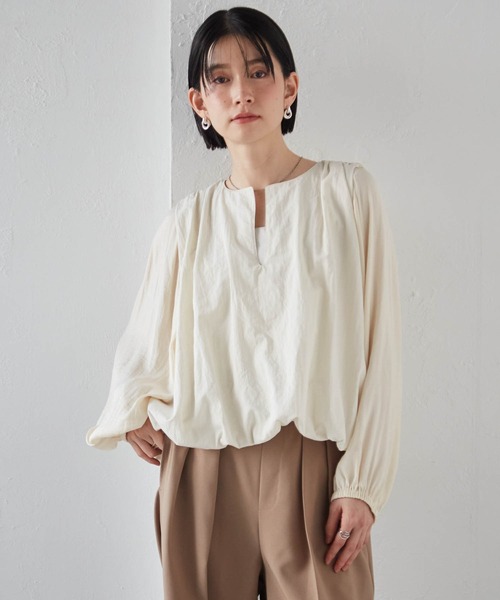 RANAN(ラナン)の「2WAYギャザーバルーンブラウス(シャツ/ブラウス・レディース・アイボリー/ブラック・L/LL/M)」の4枚目の写真