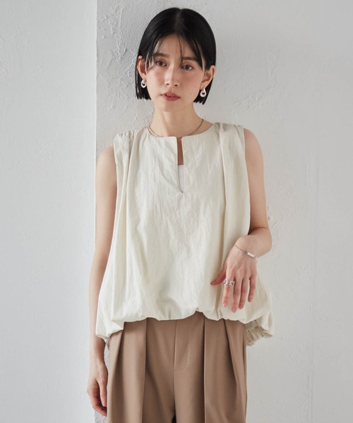 RANAN(ラナン)の「2WAYギャザーバルーンブラウス(シャツ/ブラウス・レディース・アイボリー/ブラック・L/LL/M)」の8枚目の写真