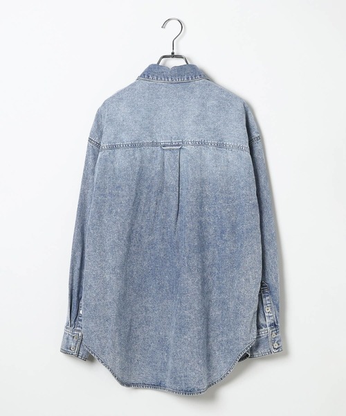 BAYFLOW（ベイフロー）の「[アウター感覚で羽織れる]デニムワークシャツ（シャツ/ブラウス・レディース・ライトブルー/インディゴブルー・FREE）」の11枚目の写真
