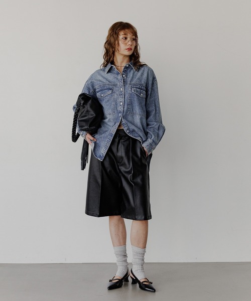 BAYFLOW（ベイフロー）の「[アウター感覚で羽織れる]デニムワークシャツ（シャツ/ブラウス・レディース・ライトブルー/インディゴブルー・FREE）」の21枚目の写真