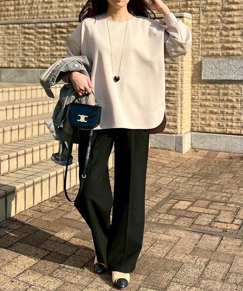 Emma Taylor(エマテイラー)の「ライトダンボールバイカラージッププルオーバー(Tシャツ/カットソー・レディース・ライトベージュ/サックスブルー/ブラック/ホワイト・FREE)」の15枚目の写真