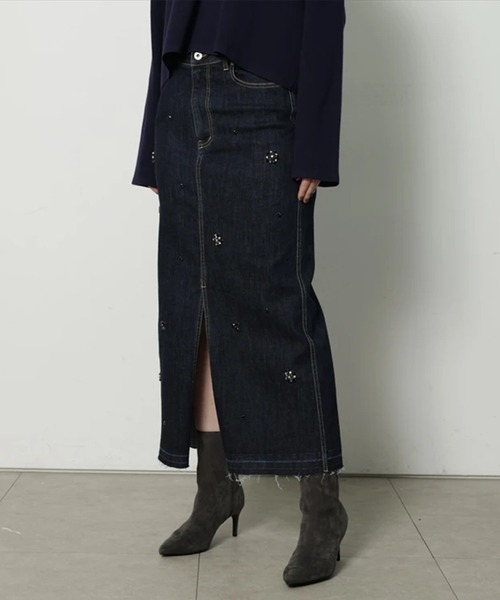 CADUNE（カデュネ）の「ビジュー付きタイトスカート（スカート・レディース・ブルー/ネイビー・36/38/34）」の5枚目の写真