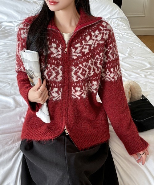 ONEP STAR(ワンピスター)の「ノルディック柄ジップアップニット(ニット/セーター・レディース・ベージュ/レッド/グレー・FREE)」の8枚目の写真