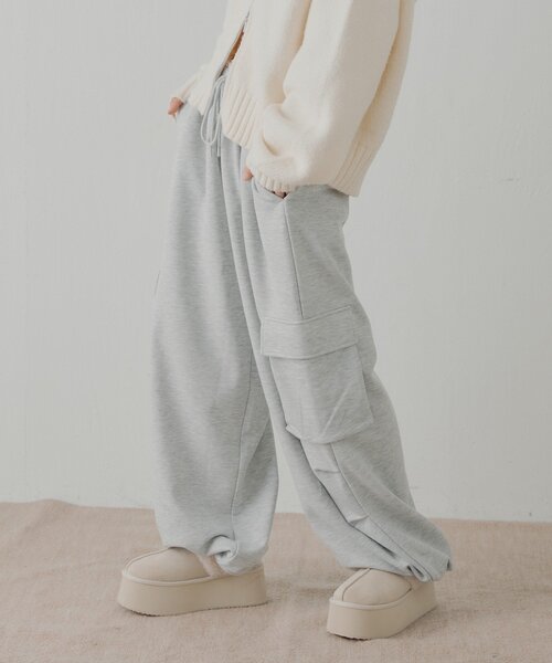 Chico（チコ）の「ワイドカーゴパンツ（その他パンツ）」 - WEAR