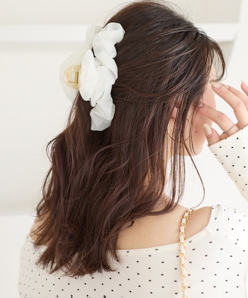 VIS（ビス）の「シフォンバンスヘアクリップ（バレッタ/ヘアクリップ・レディース・ブラック/キナリ/ピンク系その他2・FREE）」の2枚目の写真