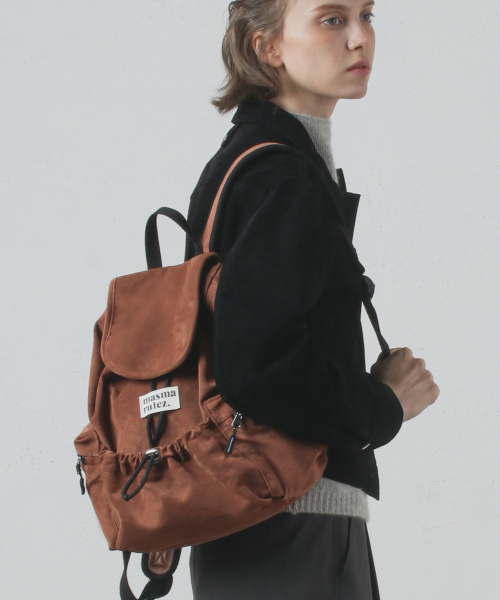 MASMARULEZ（マスマルールズ）の「[INT] Mini suede flap backpack _ Brown（バックパック/リュック・レディース・その他・FREE）」の5枚目の写真