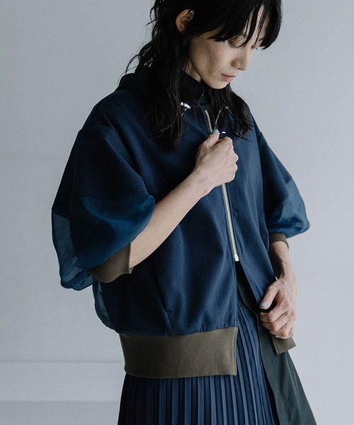 MARECHAL TERRE(マルシャルテル)の「コンビネーションフーディ(スウェット・レディース・グレー/オフホワイト/ネイビー/ブラック・MEDIUM)」の5枚目の写真