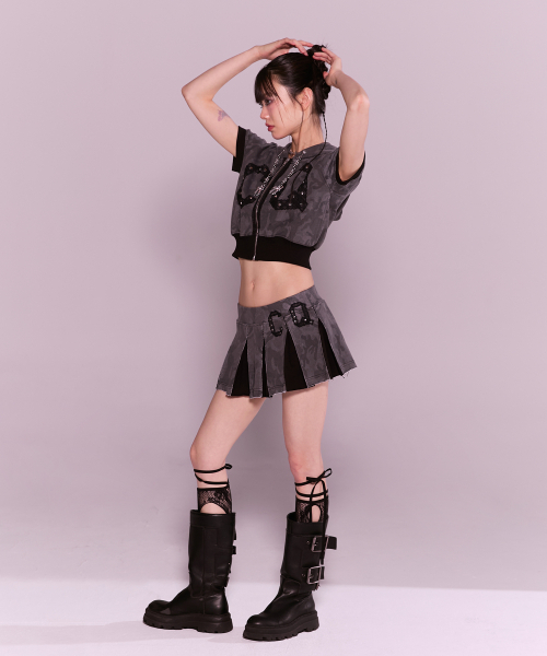 CHERRYQUIRI(チェリーキュリー)の「CQ lace stud pleats sk - charcoal camo(スカート・レディース・その他・SMALL/MEDIUM)」の1枚目の写真