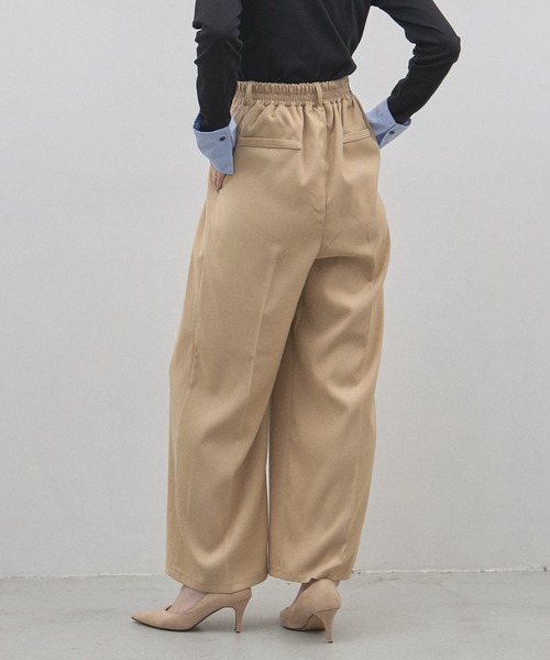 &. NOSTALGIA（アンドドットノスタルジア）の「ツイルワイドストレートパンツ（セットアップ）（スラックス・レディース・ベージュ/ネイビー・M）」の18枚目の写真