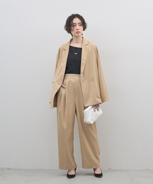 &. NOSTALGIA（アンドドットノスタルジア）の「ツイルワイドストレートパンツ（セットアップ）（スラックス・レディース・ベージュ/ネイビー・M）」の19枚目の写真