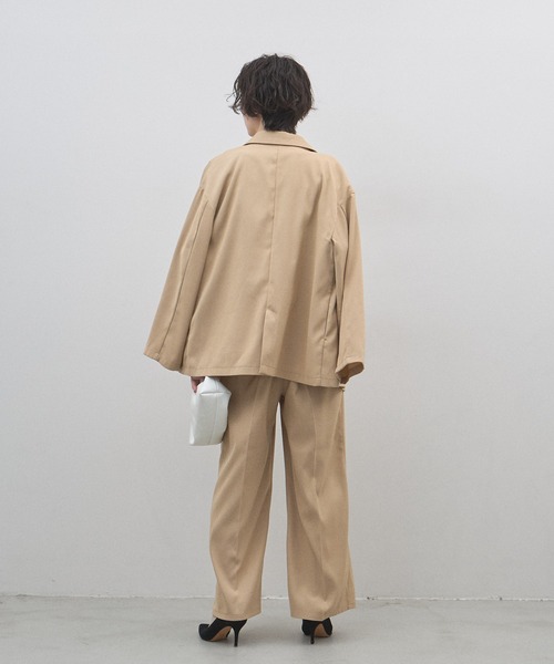 &. NOSTALGIA（アンドドットノスタルジア）の「ツイルワイドストレートパンツ（セットアップ）（スラックス・レディース・ベージュ/ネイビー・M）」の21枚目の写真