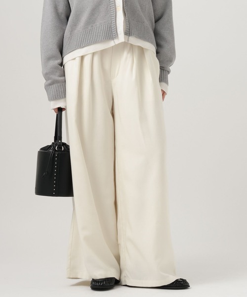 BAYFLOW（ベイフロー）の「[スタイルアップ]TRタックワイドパンツ（その他パンツ・レディース・チャコール/アイボリー・MEDIUM/SMALL）」の20枚目の写真