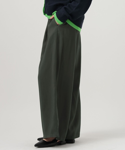 BAYFLOW（ベイフロー）の「[スタイルアップ]TRタックワイドパンツ（その他パンツ・レディース・チャコール/アイボリー・MEDIUM/SMALL）」の8枚目の写真