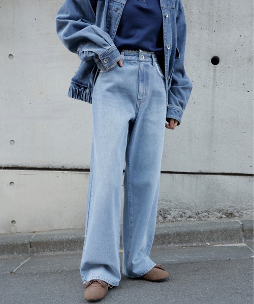 FREE'S MART（フリーズマート）の「◆レーストリミングワイドストレートデニム（その他パンツ・レディース・ライトインディゴブルー/ブラック系その他・X-SMALL/MEDIUM/SMALL）」の2枚目の写真