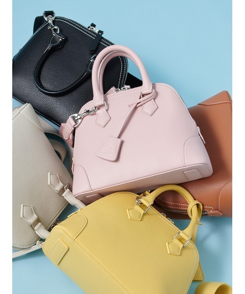 Mila Owen（ミラオーウェン）の「ワイドショルダーミドルボストンバッグ（ボストンバッグ・レディース・ピンク/キャメル/ブラック/アイボリー/イエロー・F）」の5枚目の写真