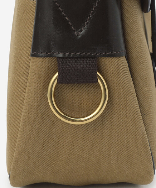 BRADY(ブレディー)の「Brady | NORFOLK UNISEX(ショルダーバッグ・レディース・ブラック/カーキ・ONE)」の6枚目の写真