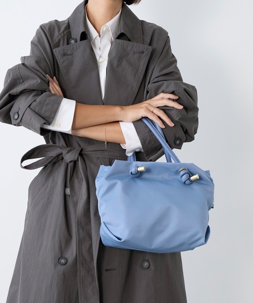 VIOLAd'ORO（ヴィオラドーロ）の「【VIOLAd'ORO】ナイロントートバッグ-BIANCA（トートバッグ・レディース・グレイッシュベージュ/ブルー・FREE）」の15枚目の写真