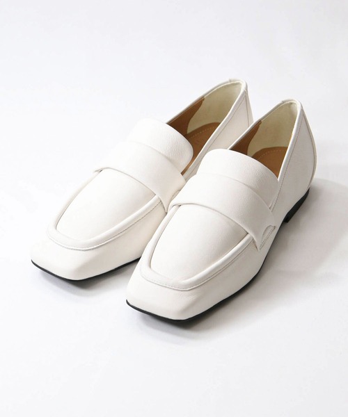 Gready Brilliant（グレディブリリアン）の「シープレザーローファー（ローファー・レディース・ブラック/オフホワイト・37/38）」の2枚目の写真