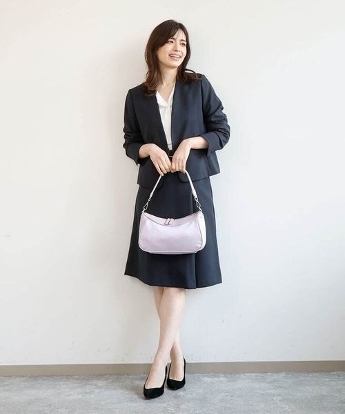 MK MICHEL KLEIN（エムケーミッシェルクラン）の「[軽量/2WAY]異素材ポイントラウンドショルダーバッグ（ショルダーバッグ・レディース・ブラック/ライトグレー/ライラック・00）」の20枚目の写真