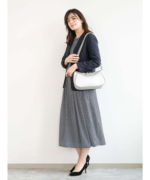 MK MICHEL KLEIN（エムケーミッシェルクラン）の「[軽量/2WAY]異素材ポイントラウンドショルダーバッグ（ショルダーバッグ・レディース・ブラック/ライトグレー/ライラック・00）」の22枚目の写真