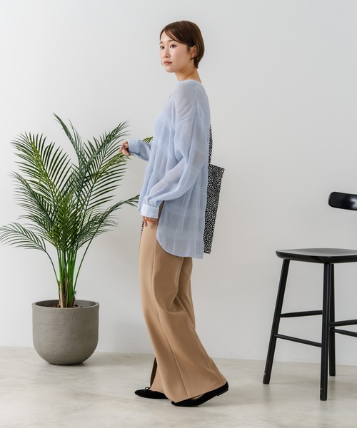 fort point(フォーポイント)の「【C-FORT POINT/フォートポイント】マジョリカプリーツブラウス(シャツ/ブラウス・レディース・ブラック/ブルー/オフホワイト・MEDIUM)」の11枚目の写真