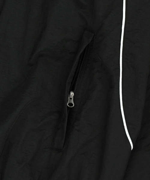 LMCの「PIPING TRACK JACKET black(ナイロンジャケット・メンズ・その他・MEDIUM/LARGE/SMALL)」の3枚目の写真