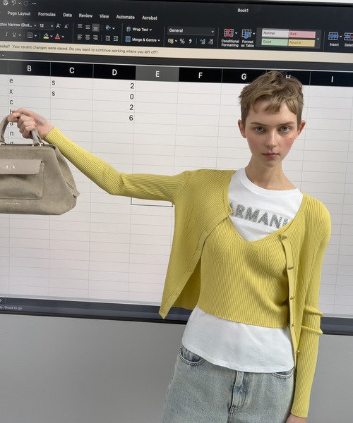 ARMANI EXCHANGE(アルマーニエクスチェンジ)の「【A|X アルマーニ エクスチェンジ】クルーネックニットカーディガン(カーディガン/ボレロ・レディース・サンドベージュ/ライトイエロー・X-SMALL/SMALL/MEDIUM/LARGE)」の1枚目の写真